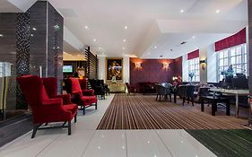 Holiday Inn Oxford Circus London 4*